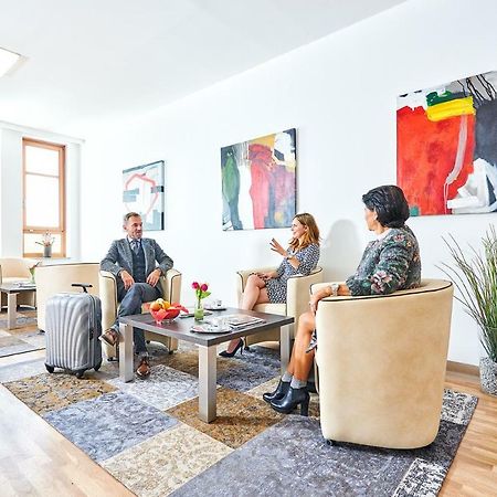 Health Vital Comfort Guestrooms Wels Exterior foto