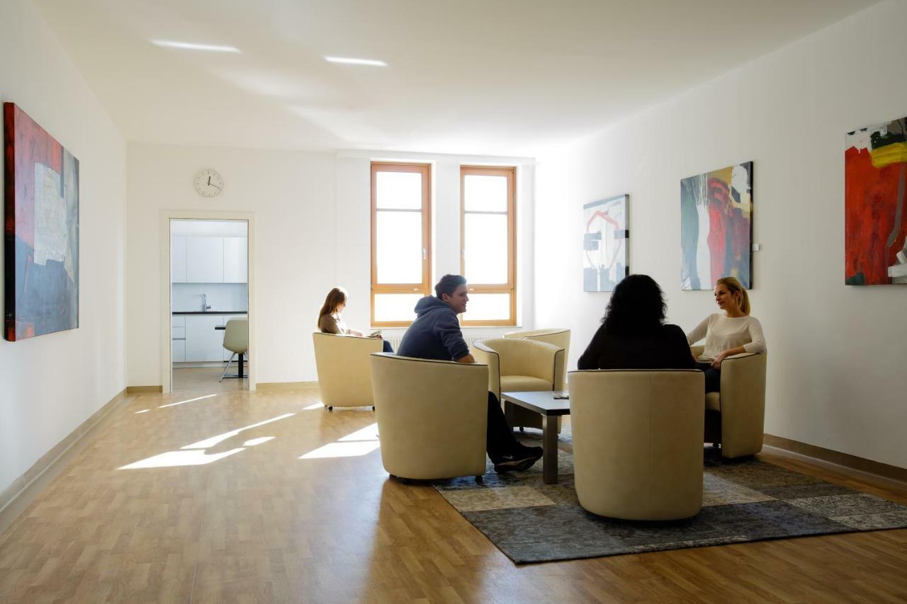Health Vital Comfort Guestrooms Wels Exterior foto